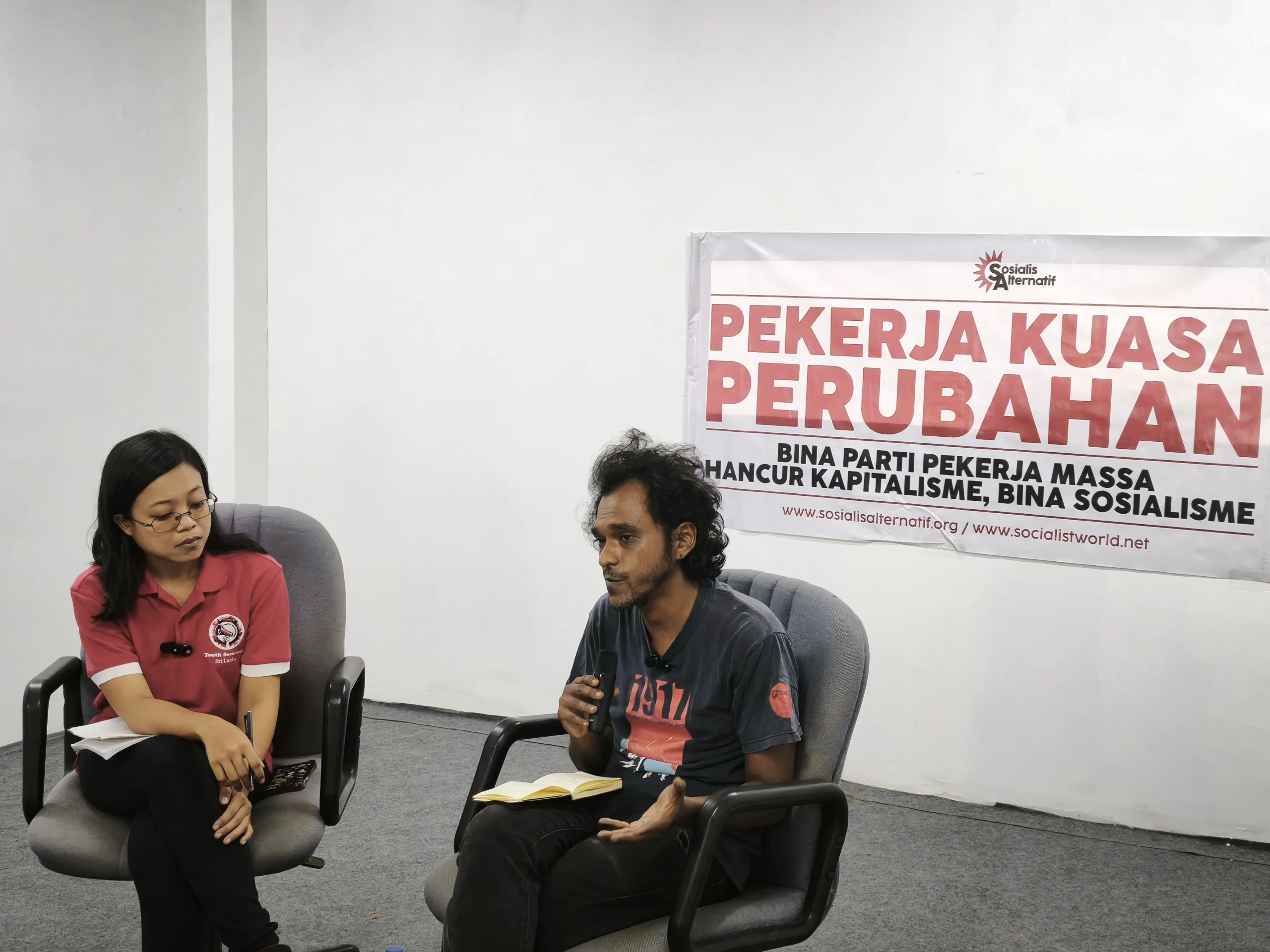Lead-off speaker discussing the historical roots of the Reformasi movement, Rafizi’s claim to revive it, and the need for an independent working-class alternative.